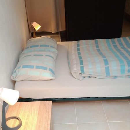 Bed and Breakfast L'Ombrelle Carcassonne Esterno foto